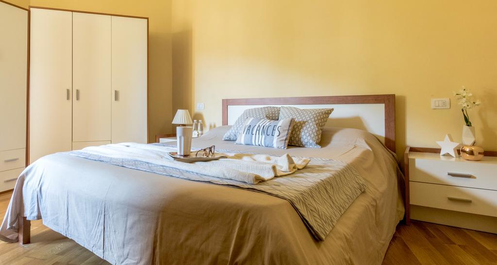 Hotel ALTIDO Palazzo Piazza Mazzini Pescia Esterno foto